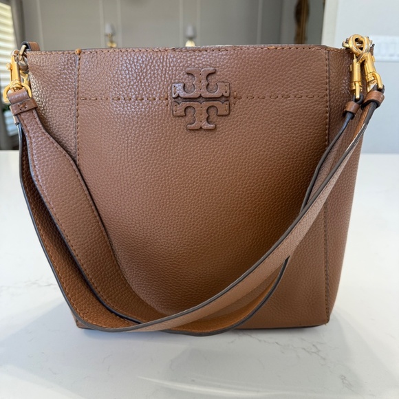 Tory Burch McGraw Leather Bucket Bag - Picture 1 of 4